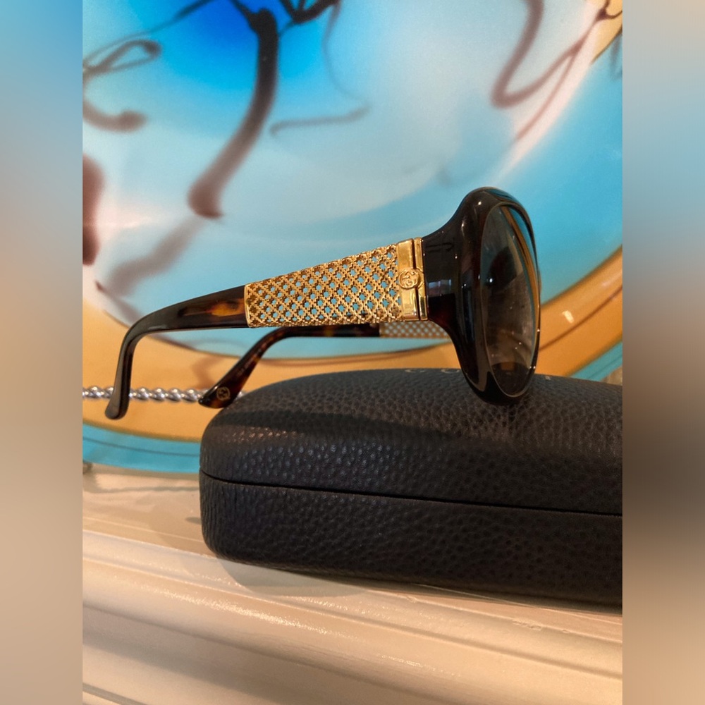 Gucci Havanna Brown Gold Plated Mesh Sunglasses with Case